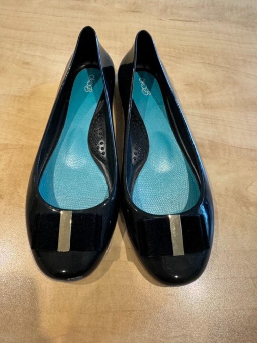 NWOT Oka B Shiny Black Ballet Flat Size 10